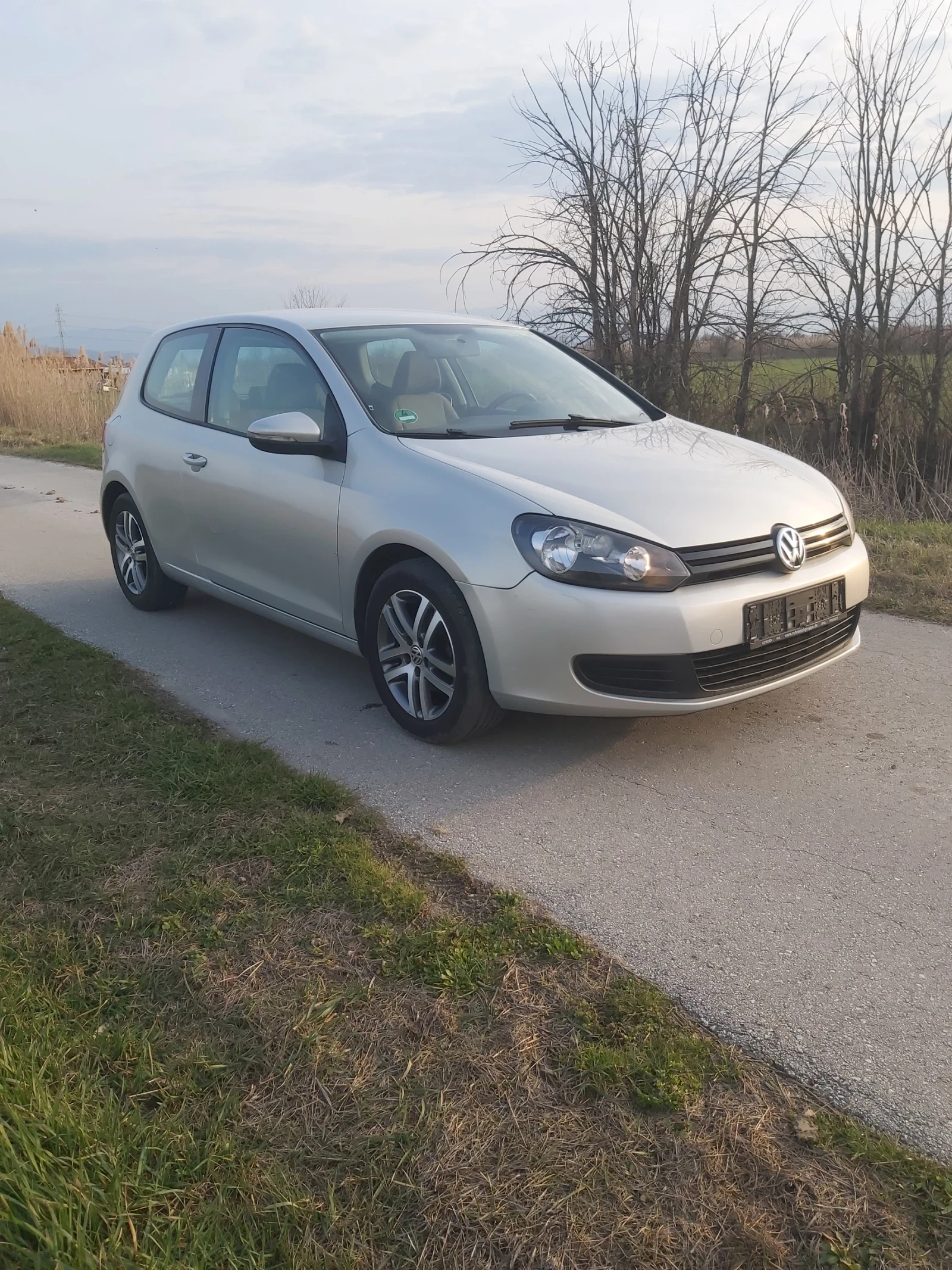 VW Golf 1.4 , снимка 3 - Автомобили и джипове - 53395811