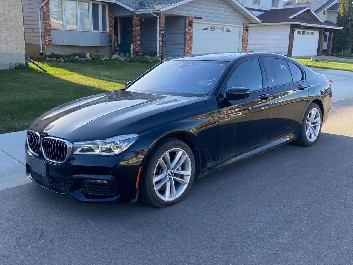 BMW 750 I XDRIVE * CARFAX * O�������� * �������� | Mobile.bg � ����������� 1