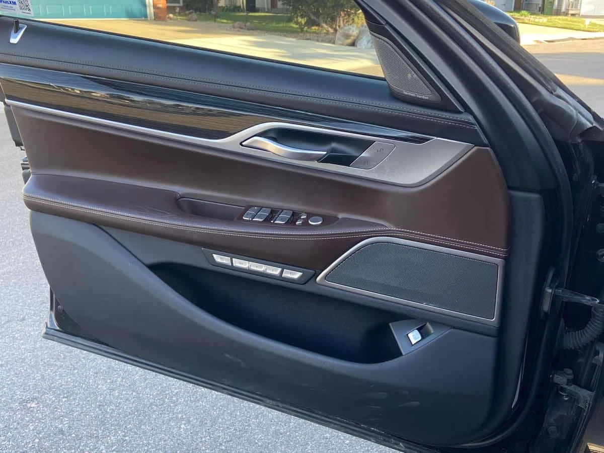 BMW 750 I XDRIVE * CARFAX * O�������� * �������� | Mobile.bg � ����������� 12