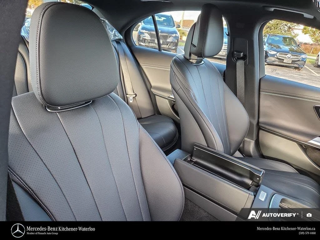 Mercedes-Benz E 350 4MATIC* АвтоКредит* (Цена до БГ) , снимка 13 - Автомобили и джипове - 53845208