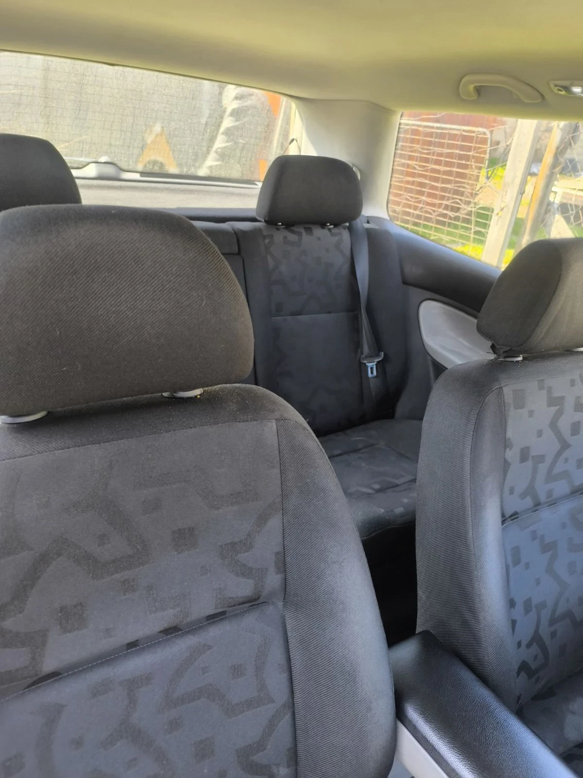 VW Golf 1.9 TDI, снимка 8 - Автомобили и джипове - 53848470