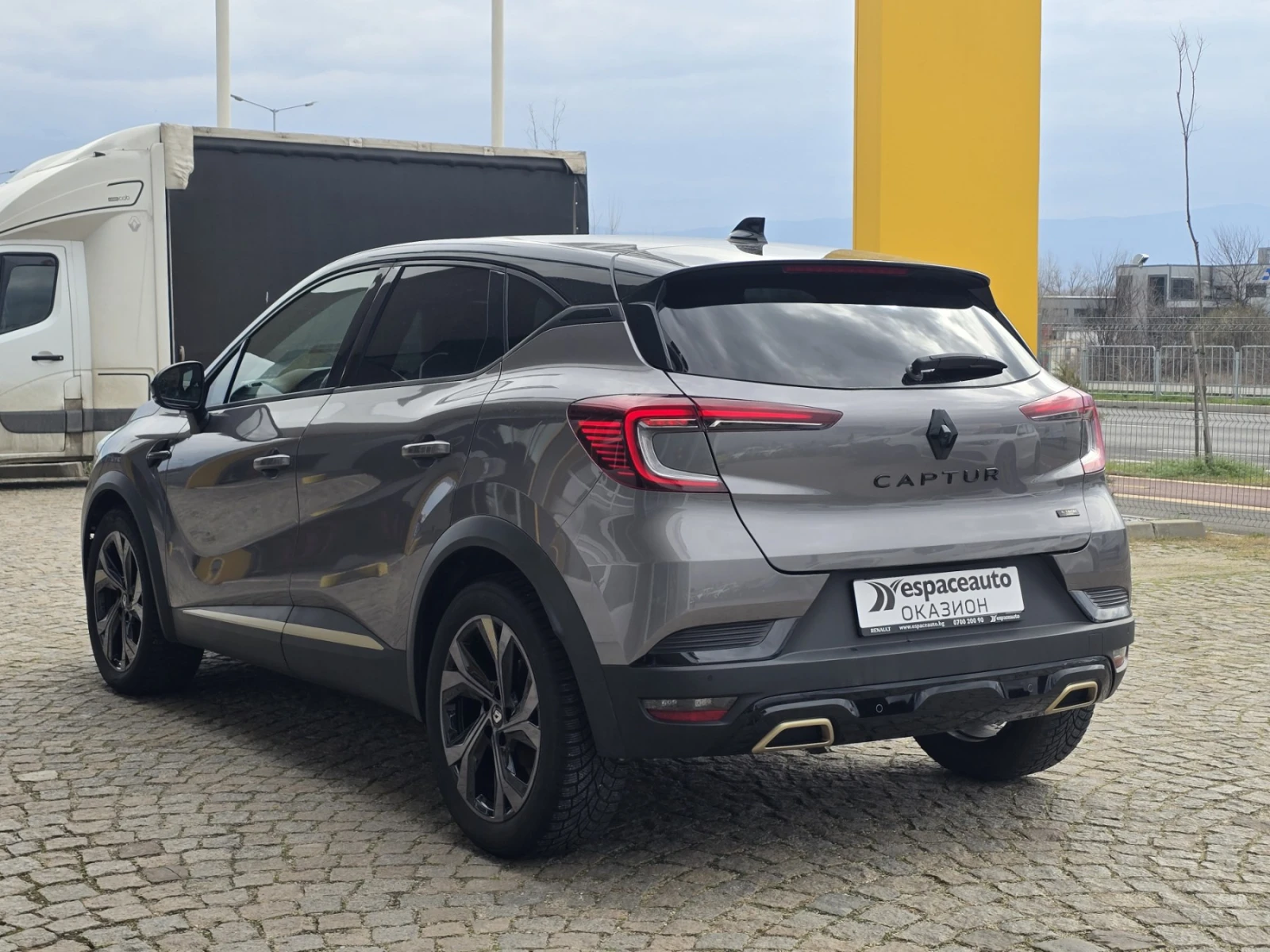 Renault Captur E-TECH/143HP/RS Line, снимка 7 - Автомобили и джипове - 53910312