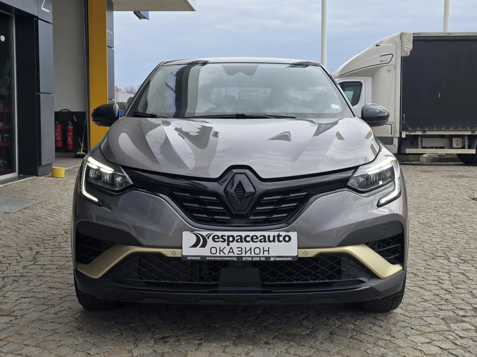 Renault Captur E-TECH/143HP/RS Line, снимка 2 - Автомобили и джипове - 53910312
