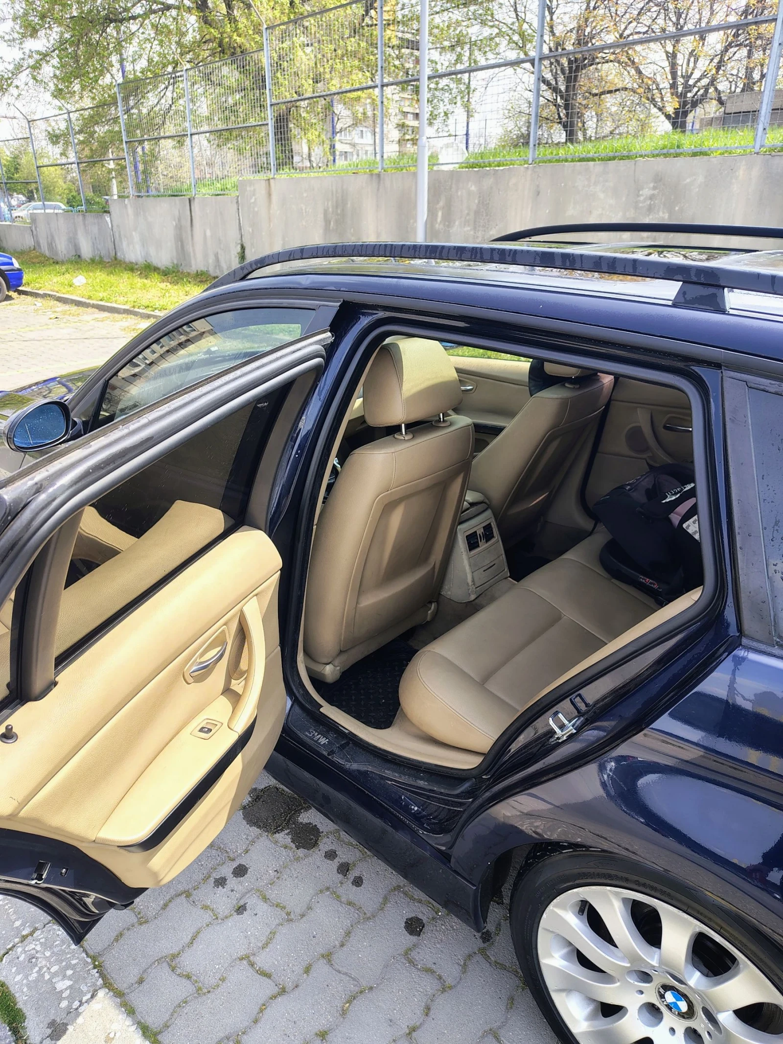 BMW 320, снимка 5 - Автомобили и джипове - 54179012