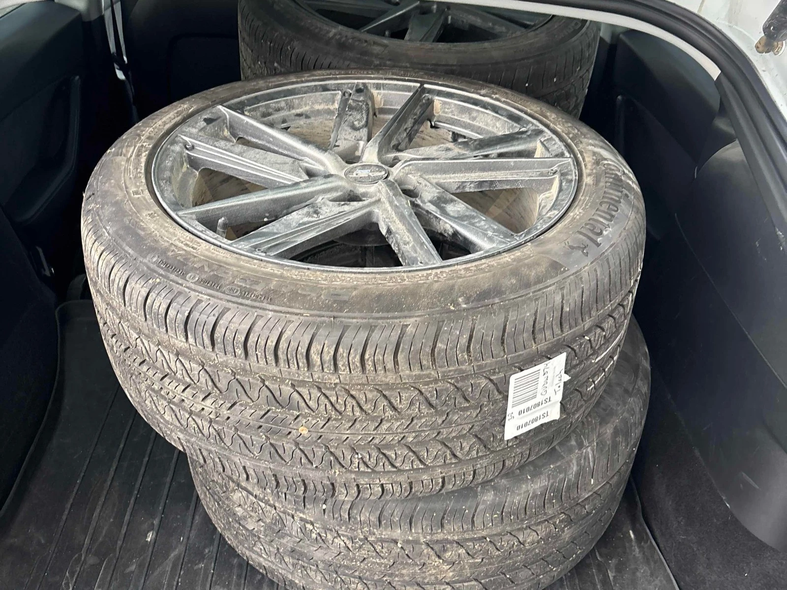 Tesla Model Y LONG RANGE/2 КЛЮЧА, снимка 12 - Автомобили и джипове - 54273344