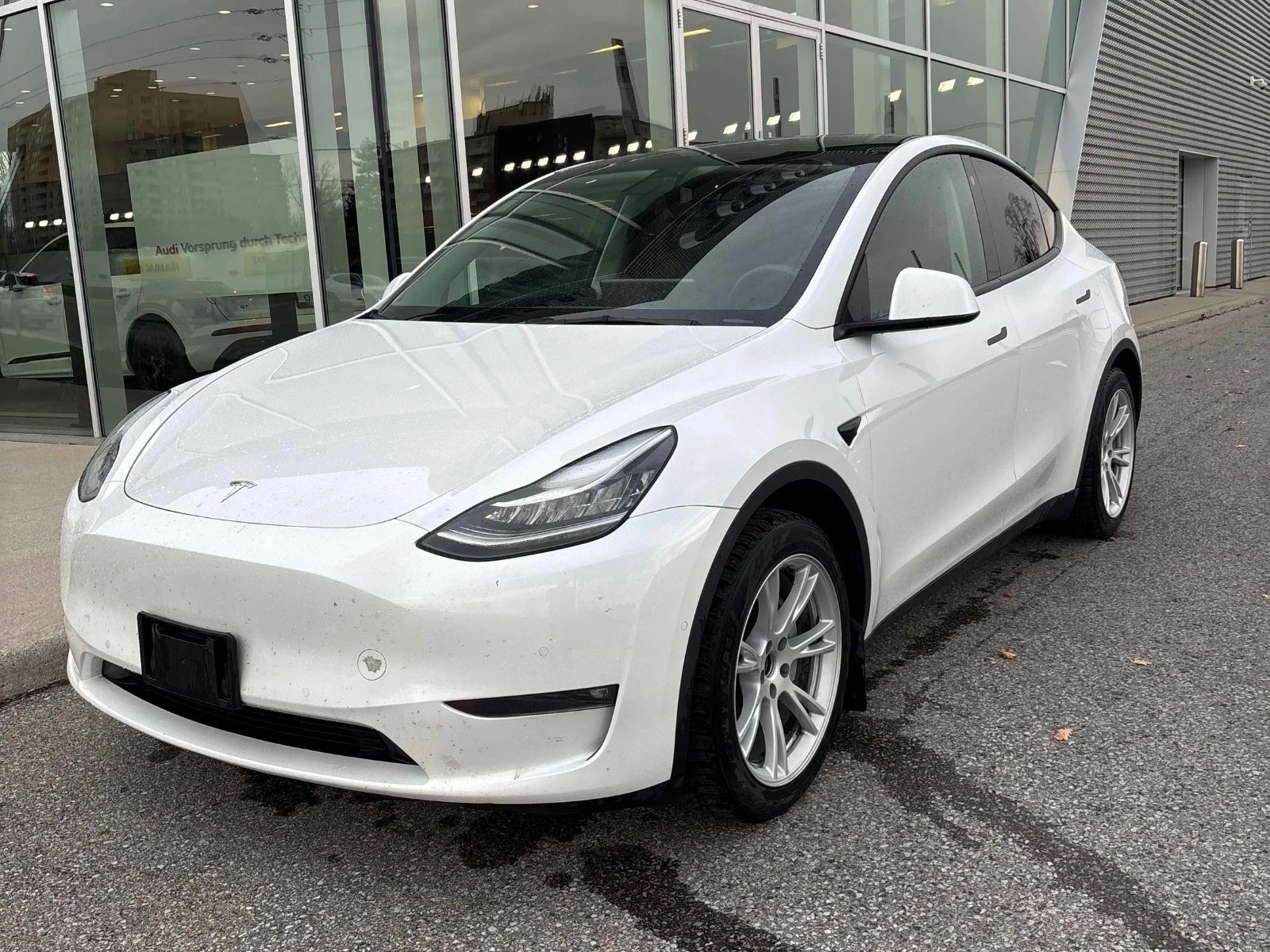 Tesla Model Y LONG RANGE/2 КЛЮЧА