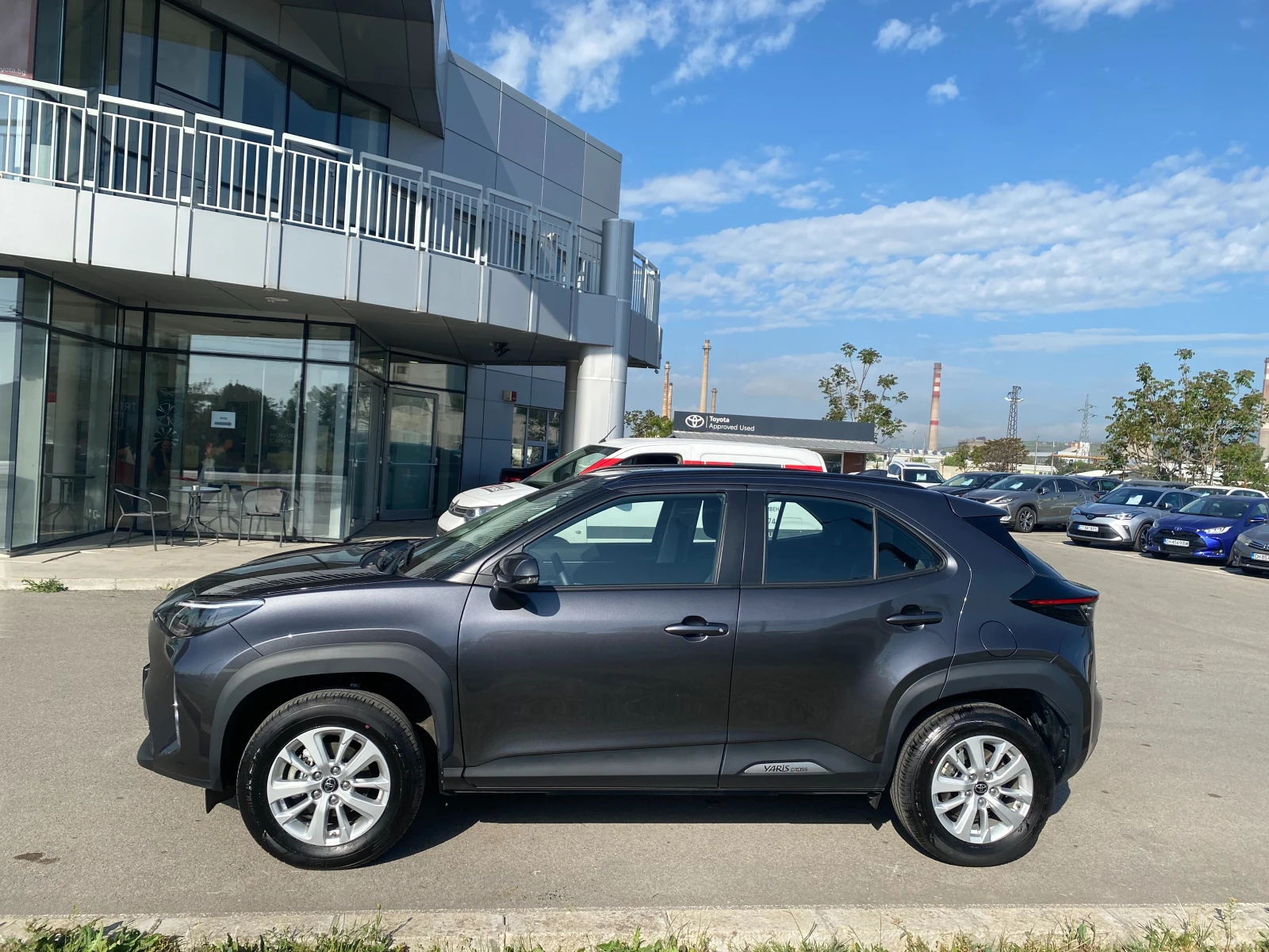 Toyota Yaris Cross 1.5 HEV Fancy, снимка 4 - Автомобили и джипове - 54538520