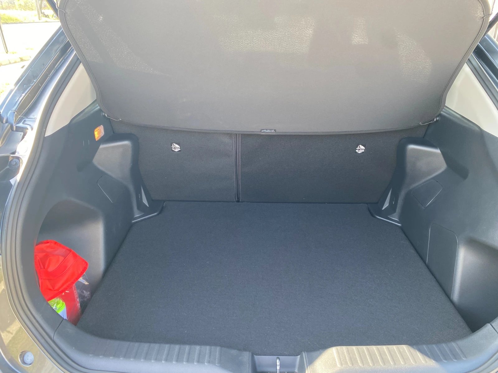 Toyota Yaris Cross 1.5 HEV Fancy, снимка 9 - Автомобили и джипове - 54538520