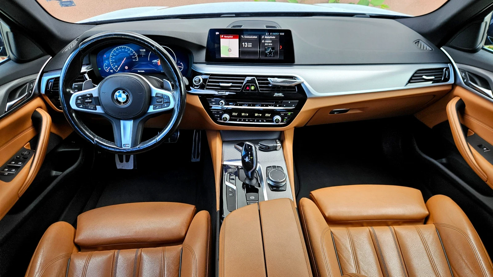 BMW 530 M-paket, 360 камера, Теглич, Каско, Го, снимка 13 - Автомобили и джипове - 54891804