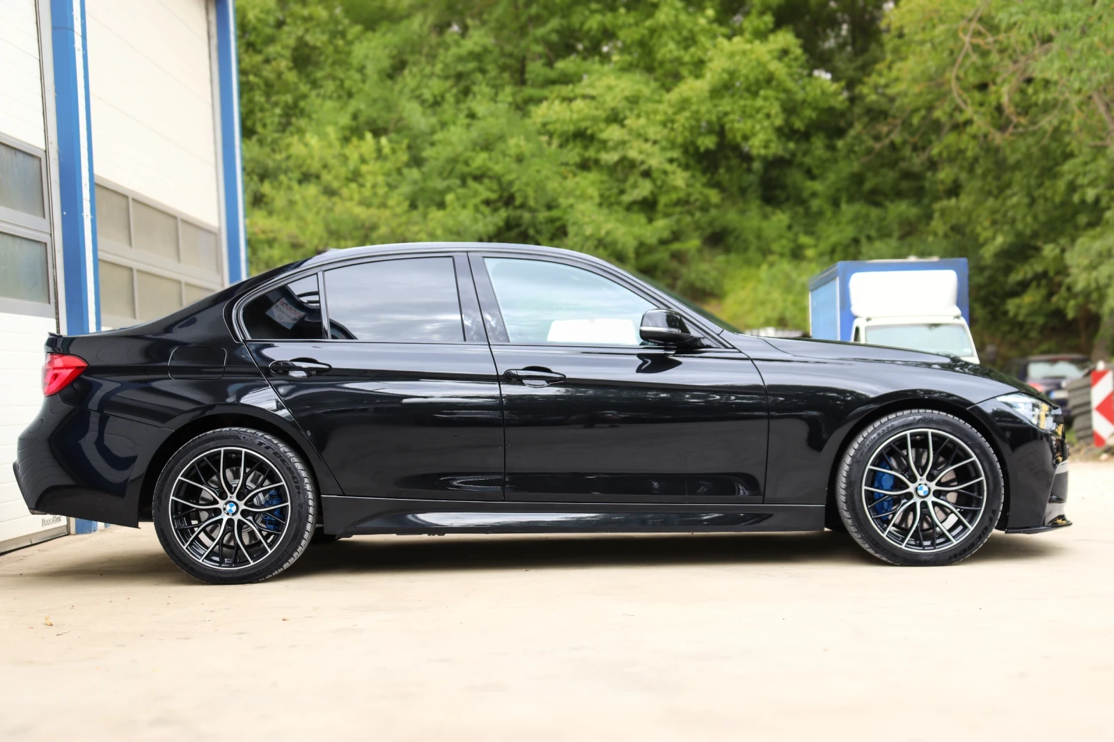 BMW 335 D X-Drive FACE M-Pack, снимка 5 - Автомобили и джипове - 55418273