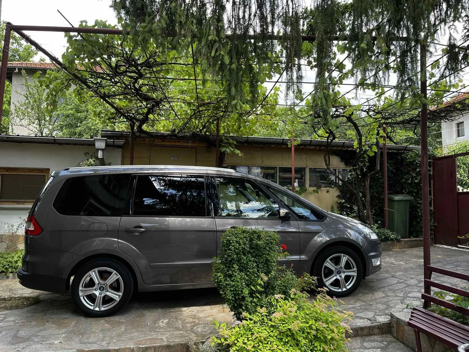 Ford Galaxy 1.6 TDCI