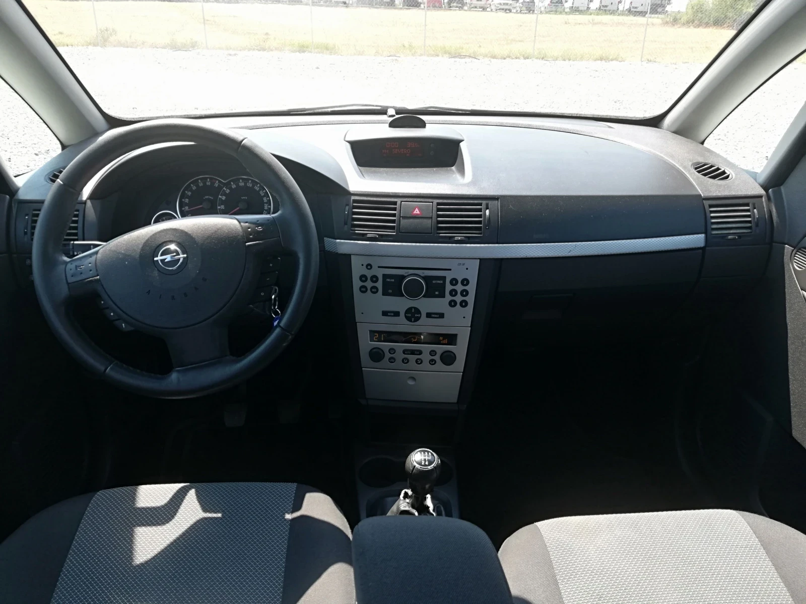 Opel Meriva 1.6I KLIMA ITALIA, снимка 14 - Автомобили и джипове - 55748824