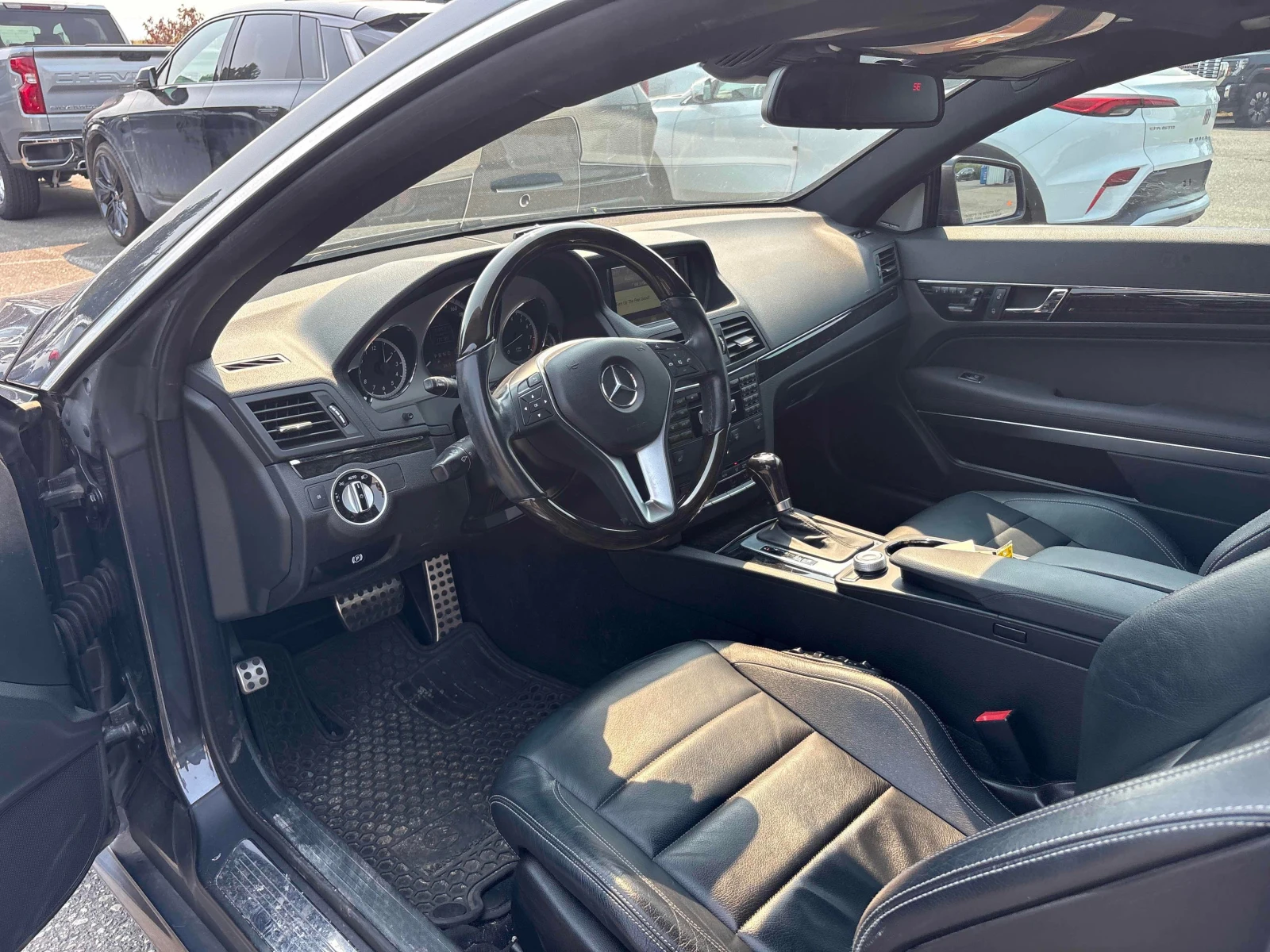 Mercedes-Benz E 350 * CARFAX * БЕЗ ПЪРВОНАЧАЛНА ВНОСКА, снимка 5 - Автомобили и джипове - 55831231