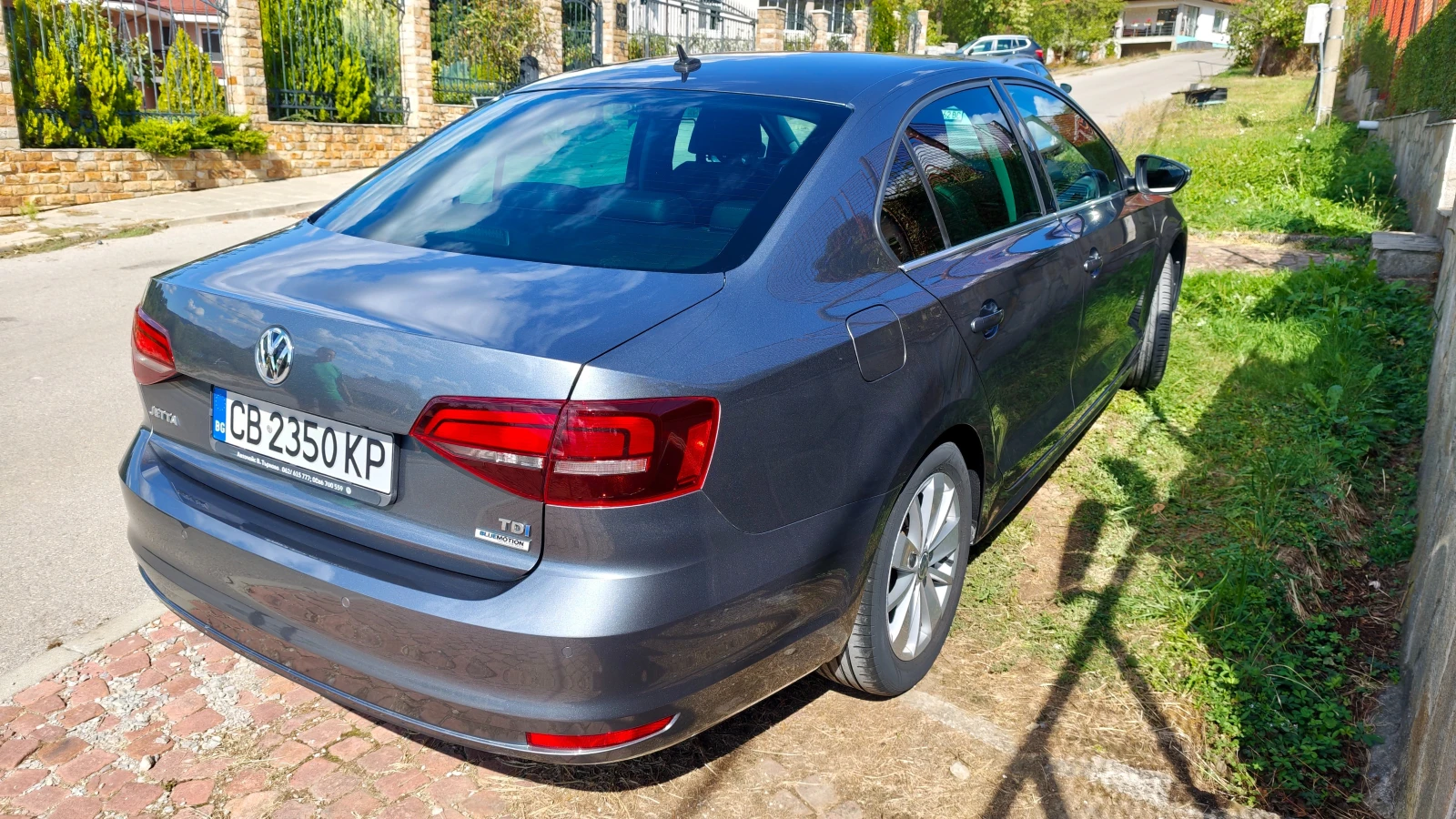 VW Jetta 2.0 TDI, снимка 5 - Автомобили и джипове - 56103766