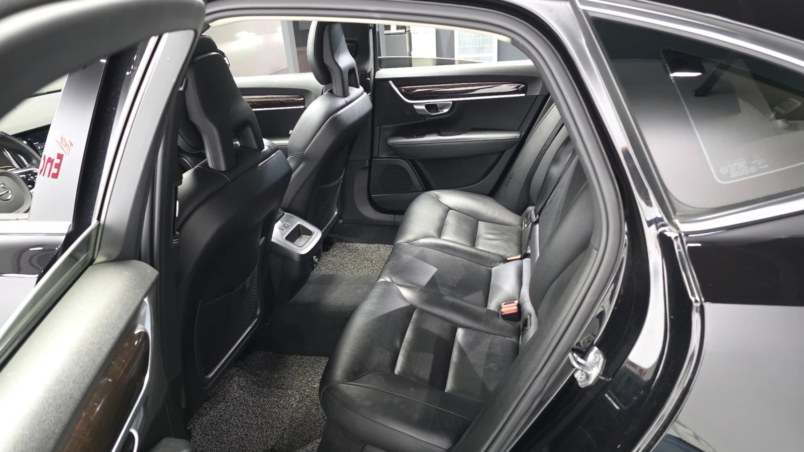 Volvo S90 T5 MOMENTUM, снимка 12 - Автомобили и джипове - 56117175