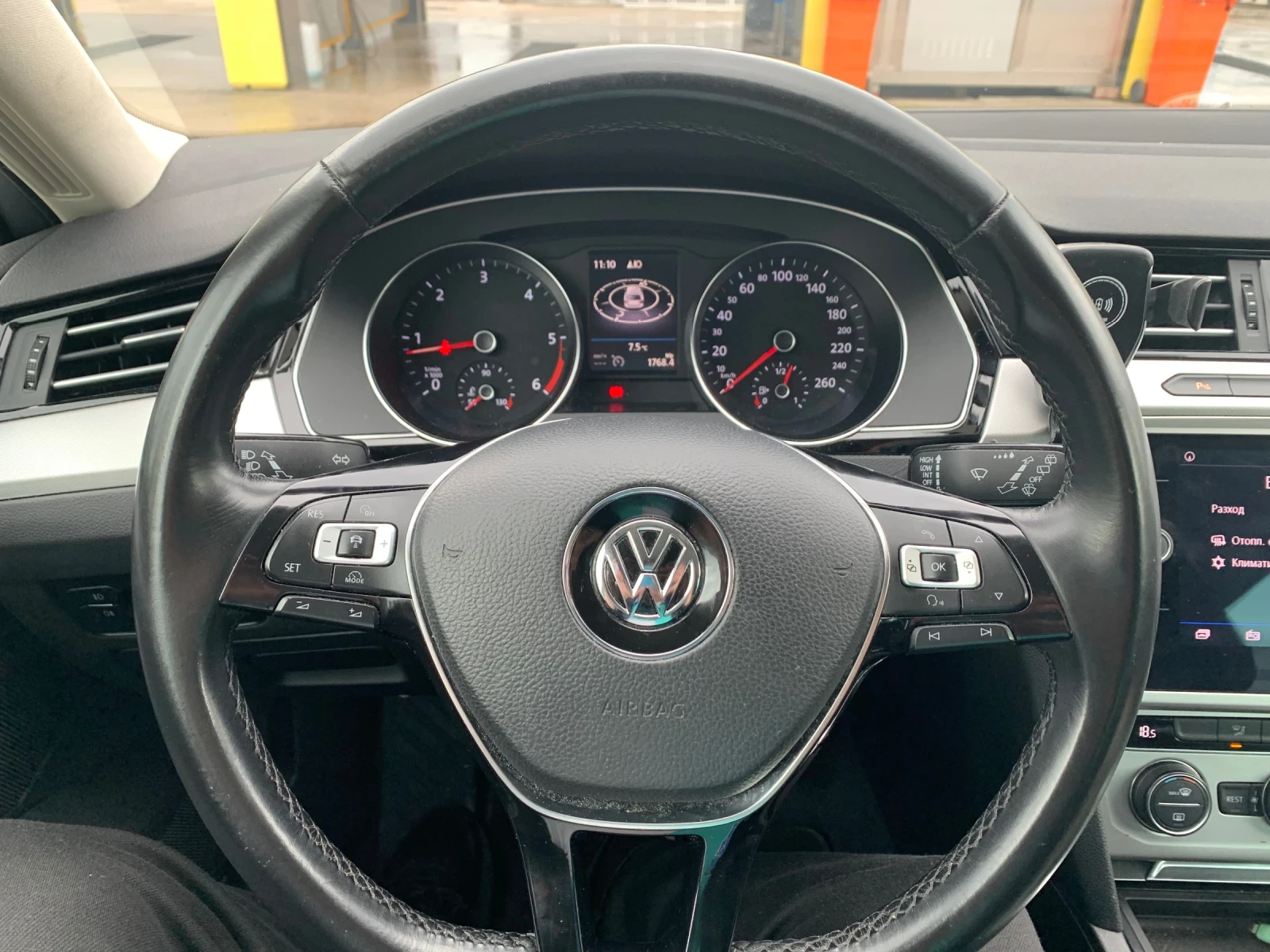VW Passat R Line, снимка 5 - Автомобили и джипове - 56149803