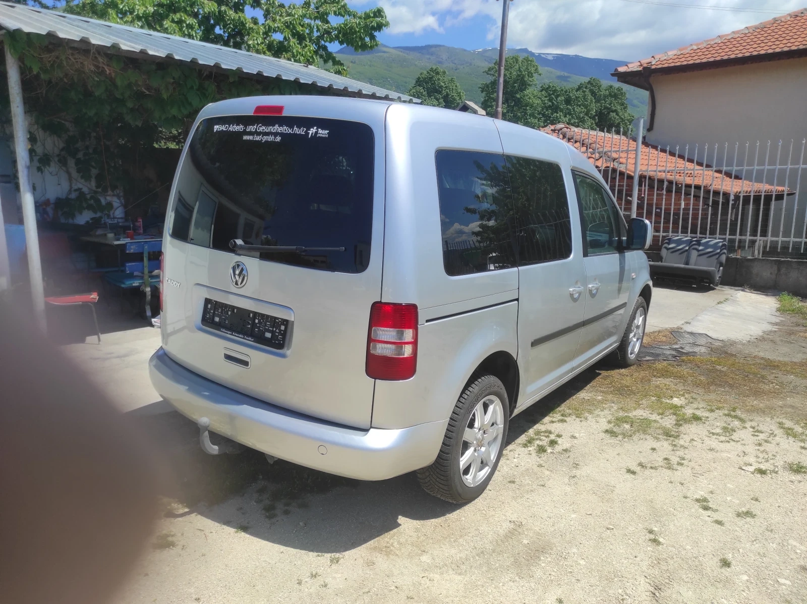 VW Caddy 2.0 TDI, снимка 5 - Автомобили и джипове - 56261354