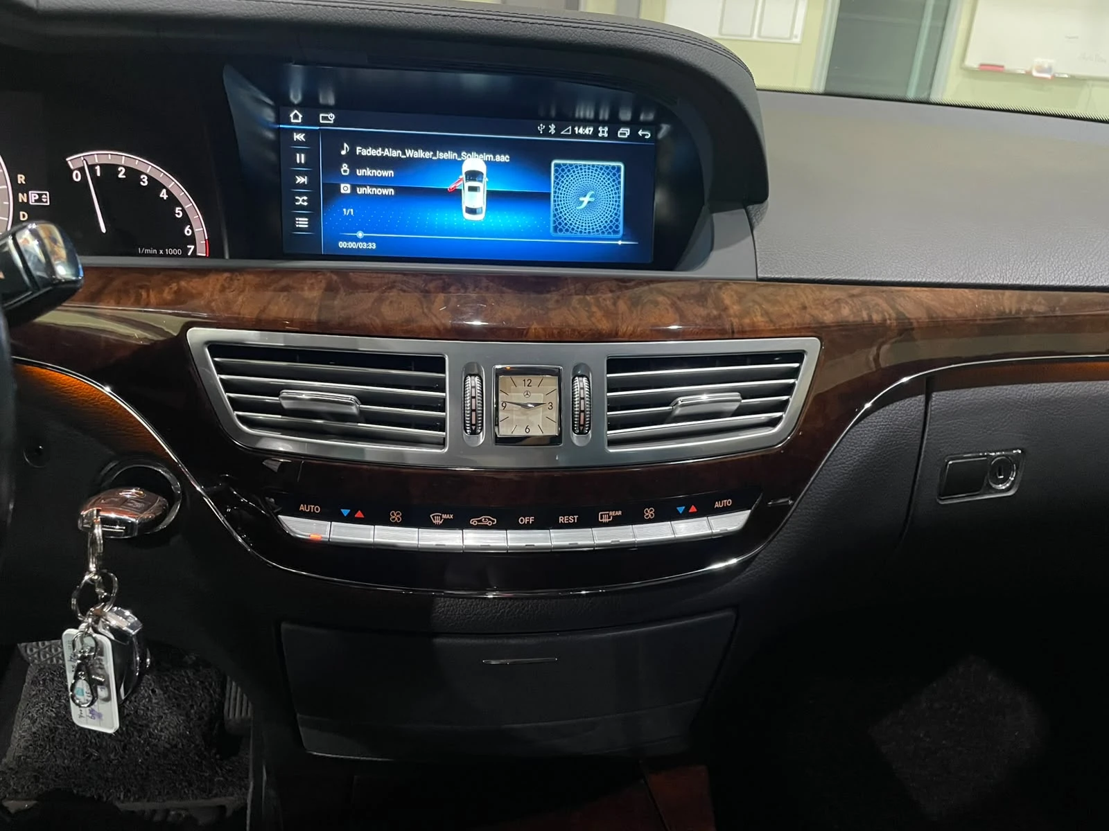 Mercedes-Benz S 500 Long ! FaceLift !, снимка 15 - Автомобили и джипове - 56323051