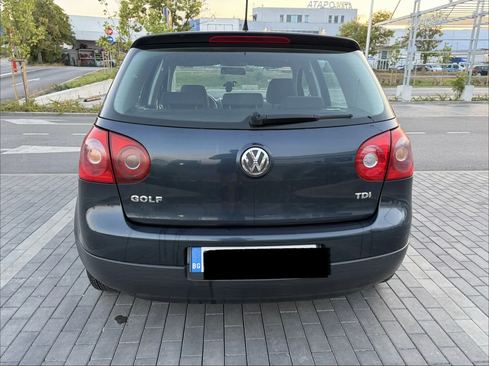 VW Golf, снимка 5 - Автомобили и джипове - 56362367