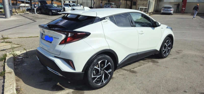 Toyota C-HR Hybrid/Moreno, снимка 17 - Автомобили и джипове - 48572016