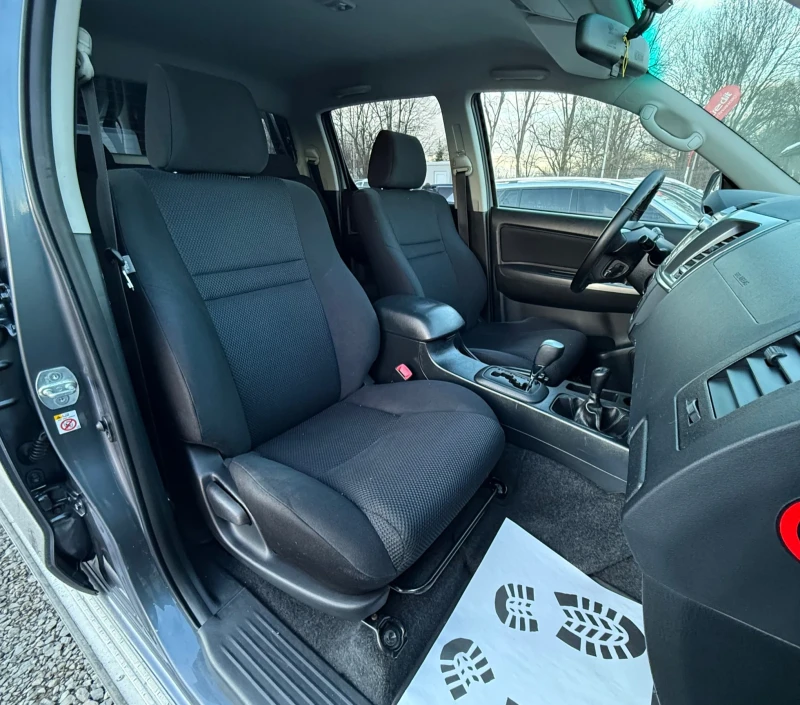Toyota Hilux 3.0D 171кс * Навигация* * Автоматик* * Face-Lift* , снимка 13 - Автомобили и джипове - 52939432