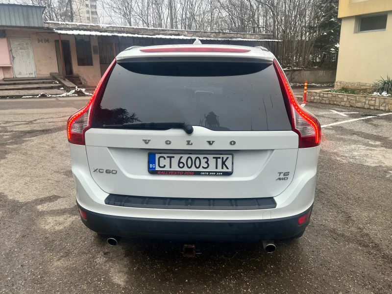 Volvo XC60 3.0 Т, снимка 9 - Автомобили и джипове - 53352108