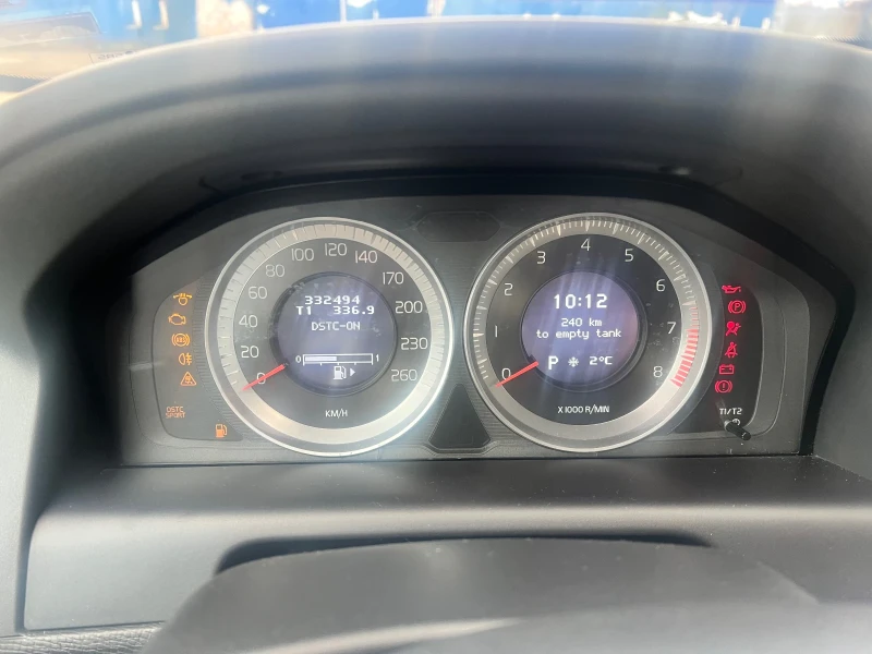 Volvo XC60 3.0 Т, снимка 17 - Автомобили и джипове - 53352108