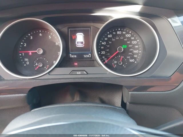 VW Tiguan 2.0T SE R-LINE, снимка 11 - Автомобили и джипове - 53372770