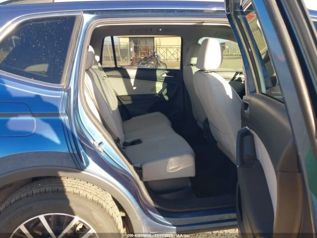 VW Tiguan 2.0T SE R-LINE - изображение 10