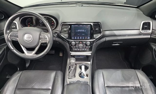 Jeep Grand cherokee 3.6 LIMITED| КАМЕРА| ПОДГРЕВ| ОБДУХВАНЕ| PANO, снимка 5 - Автомобили и джипове - 55789161