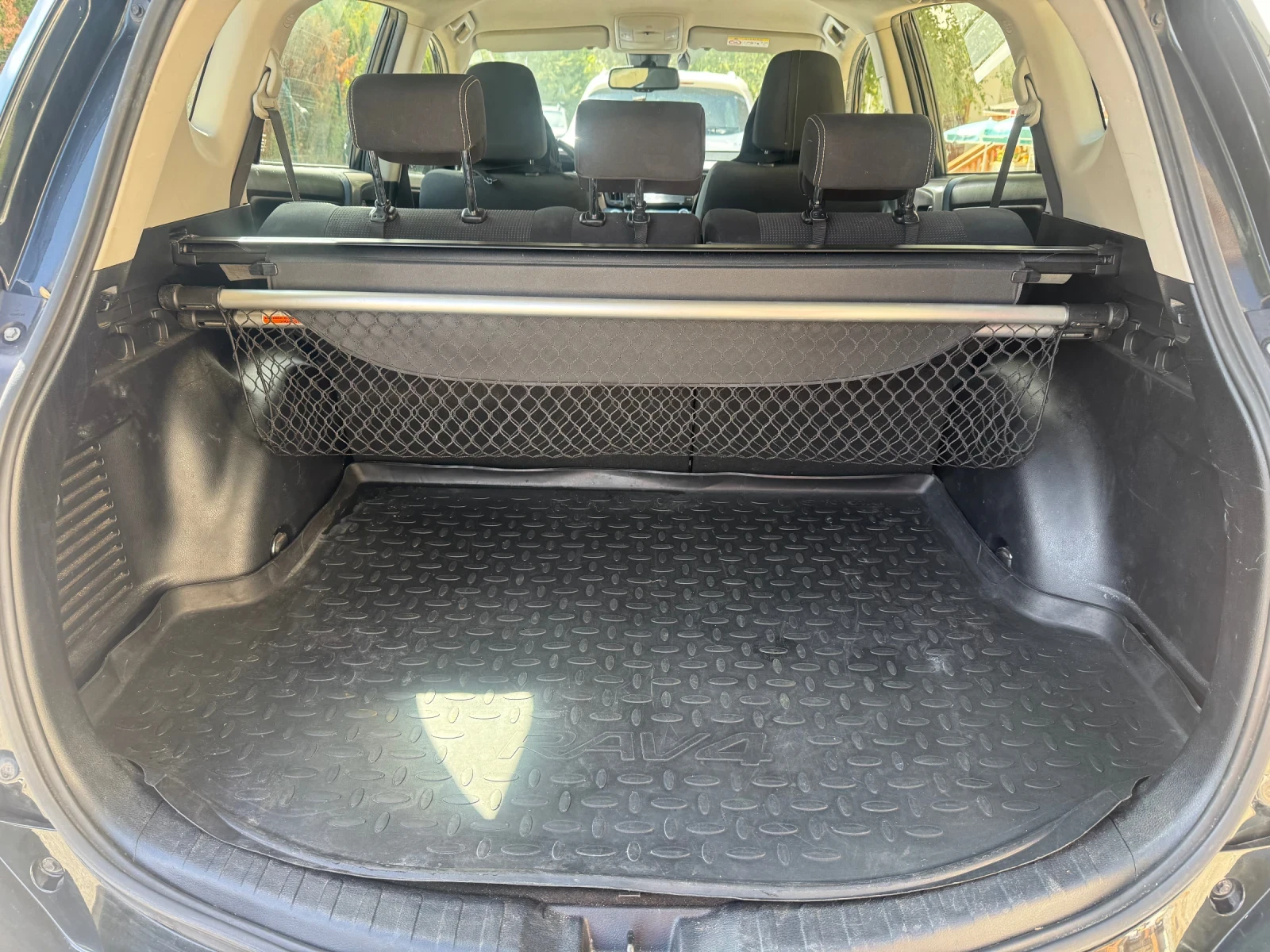 Toyota Rav4 2.0 - изображение 8