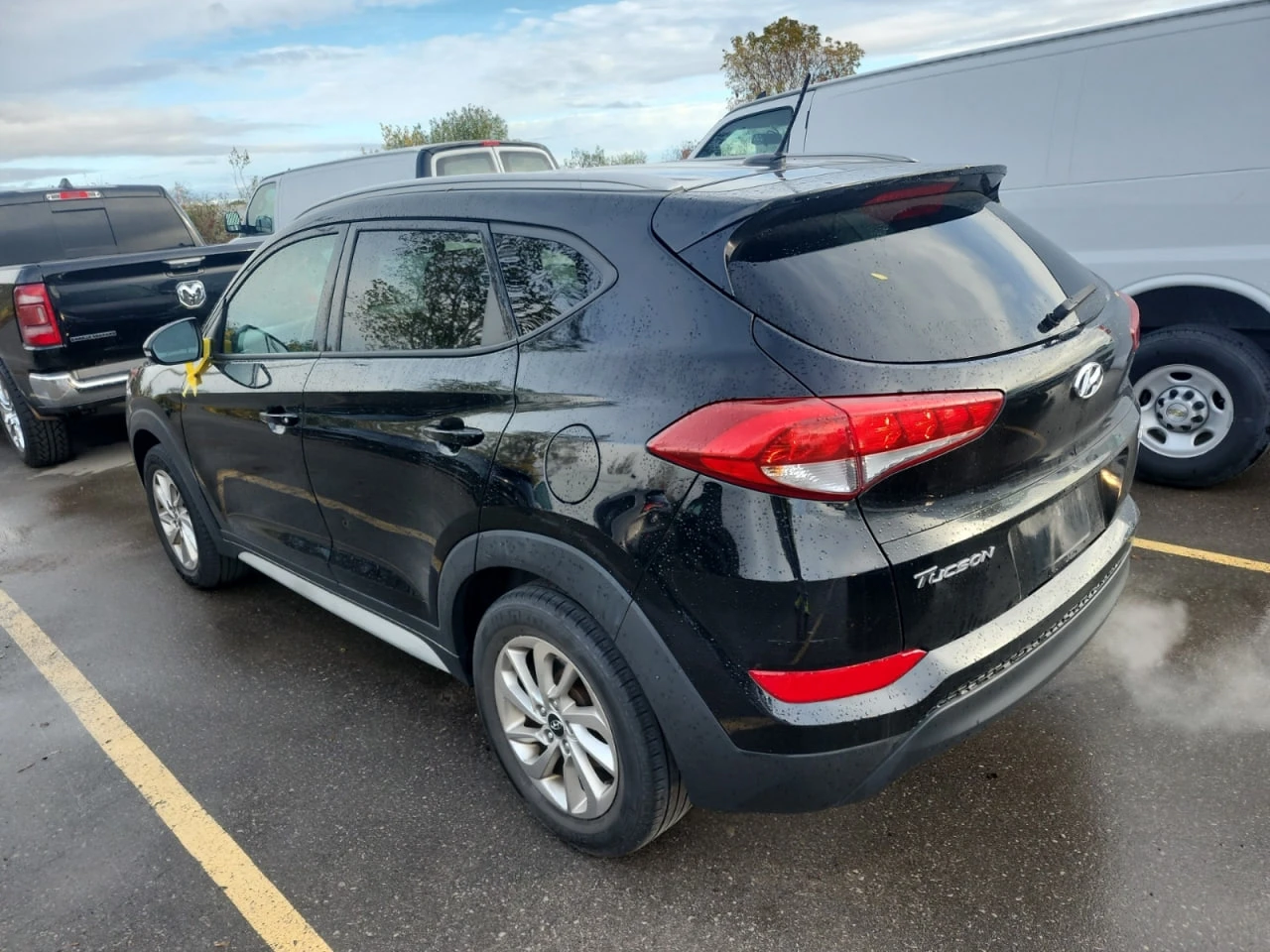 Hyundai Tucson * АВТО КРЕДИТ* ЦЕНА ДО БГ * СЕРВИЗНА ИСТОРИЯ *  - изображение 4