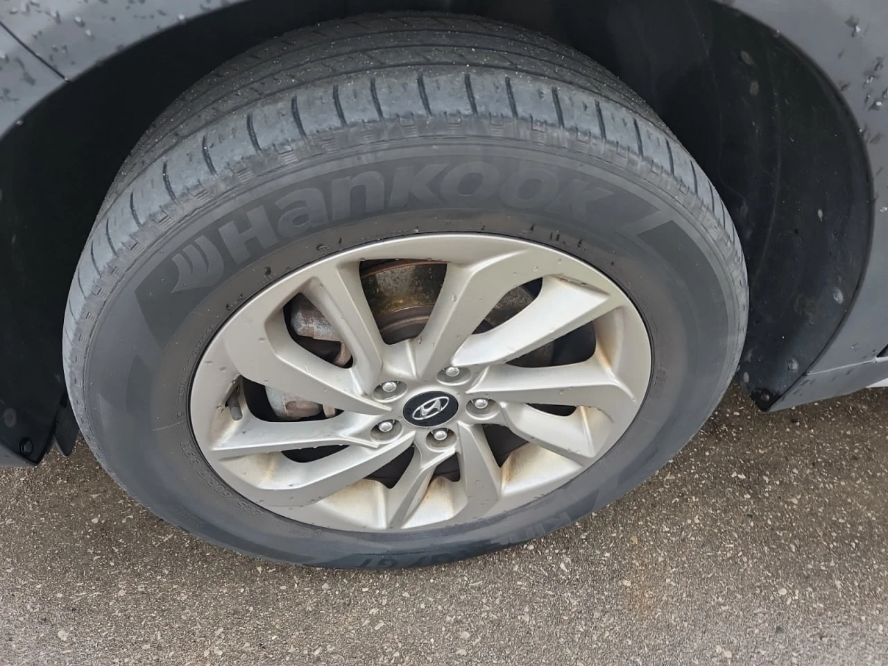 Hyundai Tucson * АВТО КРЕДИТ* ЦЕНА ДО БГ * СЕРВИЗНА ИСТОРИЯ *  - изображение 5