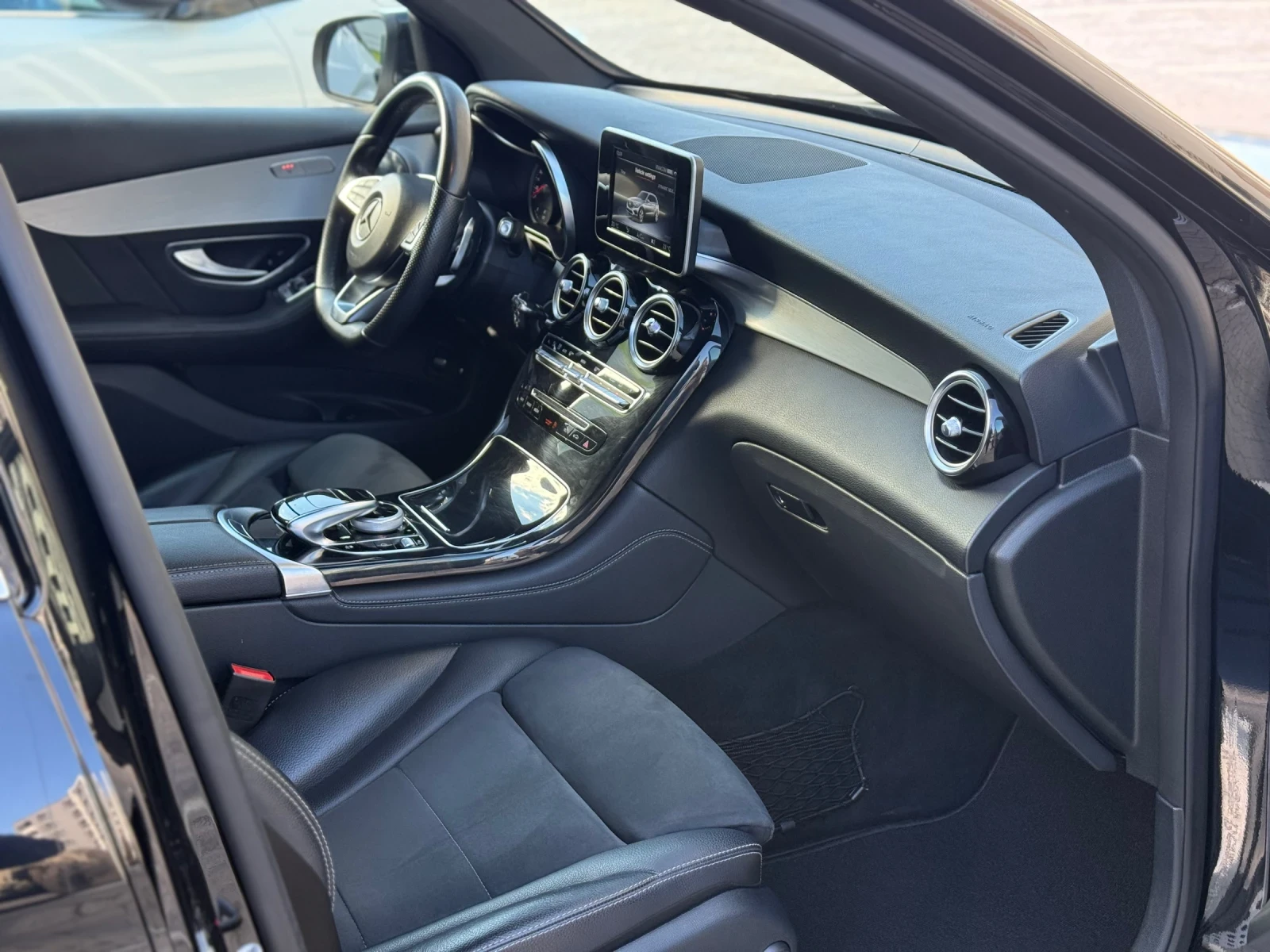 Mercedes-Benz GLC 220 4Matic AMG Line | Mobile.bg   13