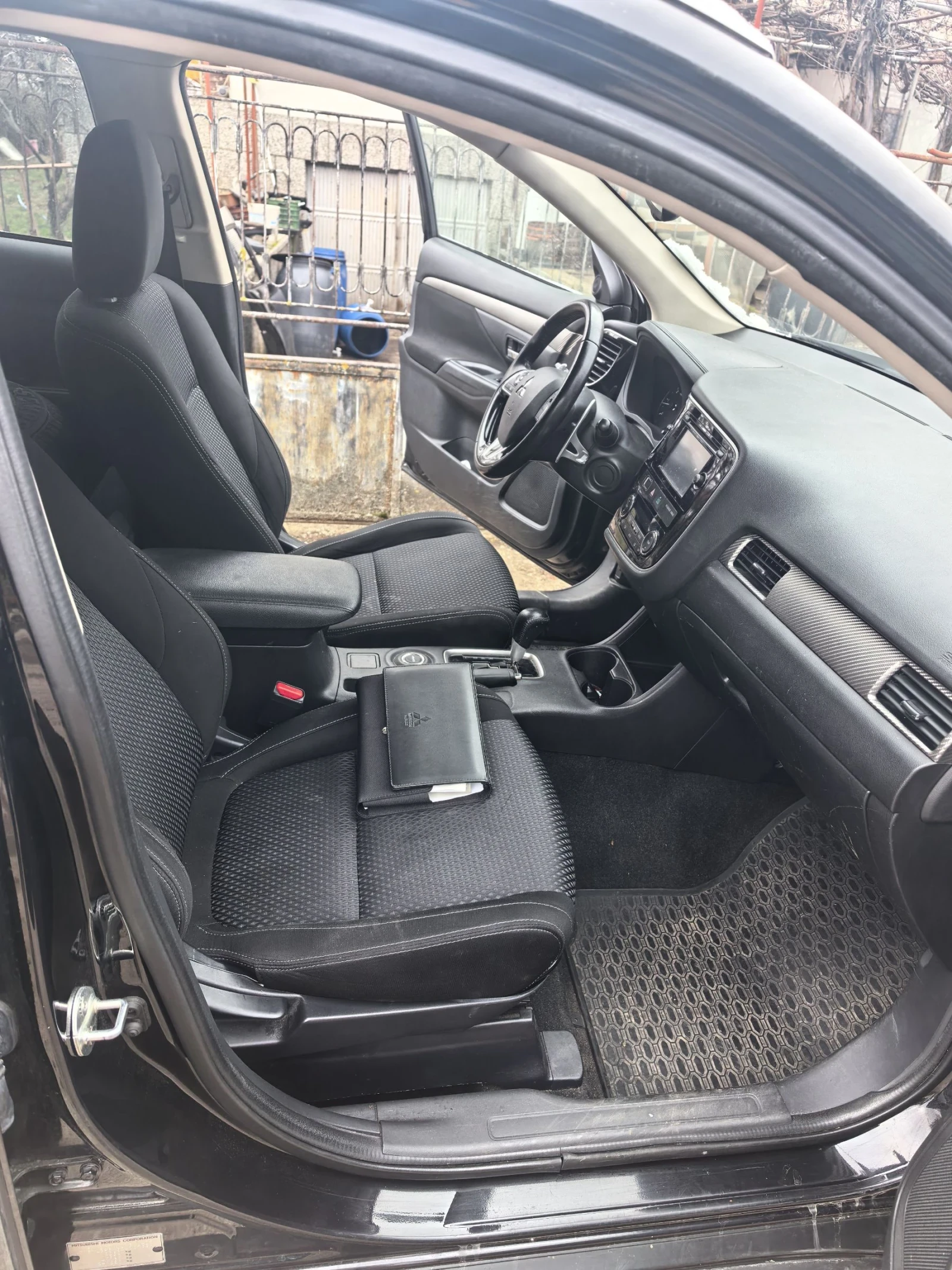 Mitsubishi Outlander 2.2 diesel - изображение 8