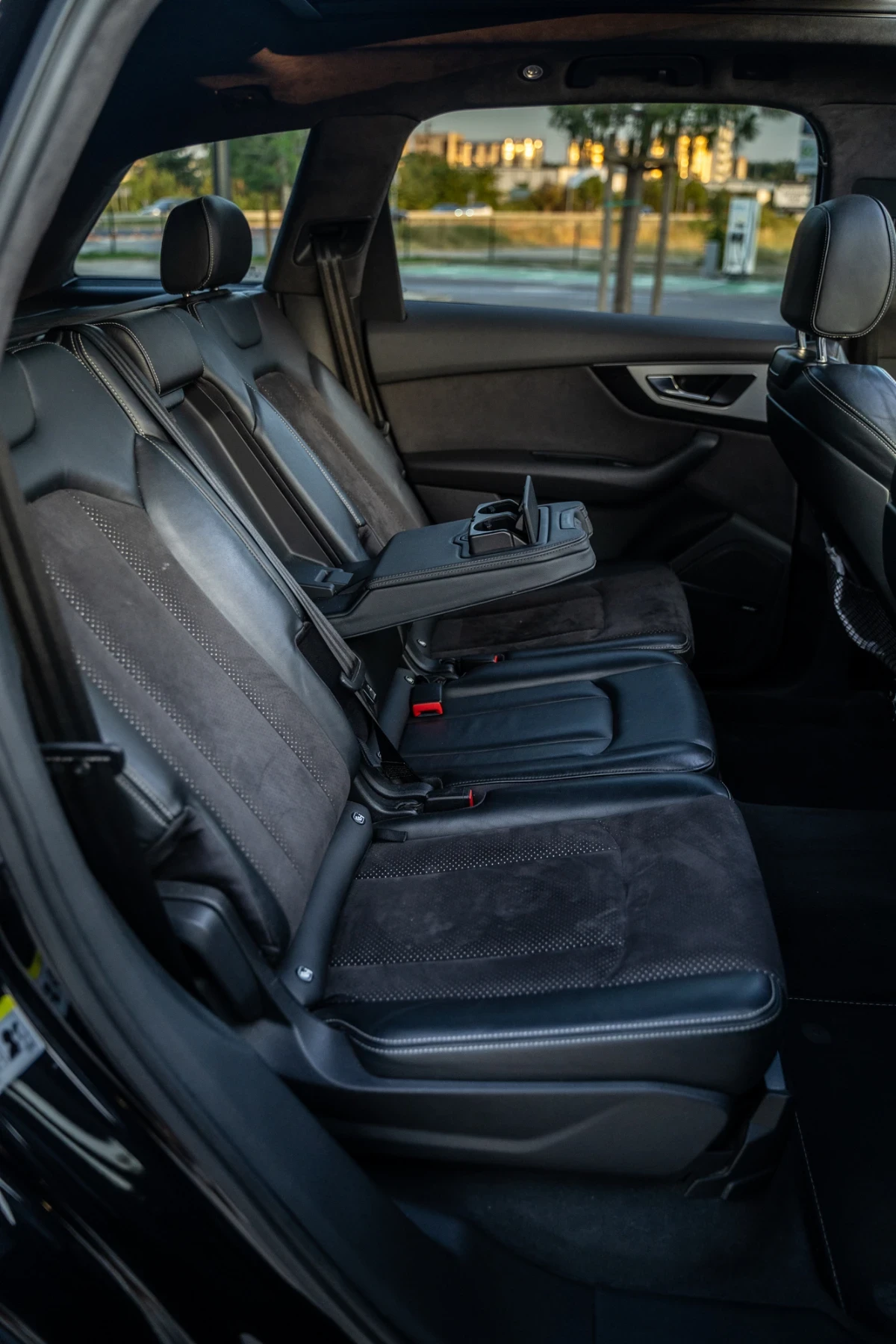 Audi Q7, снимка 13 - Автомобили и джипове - 53895735