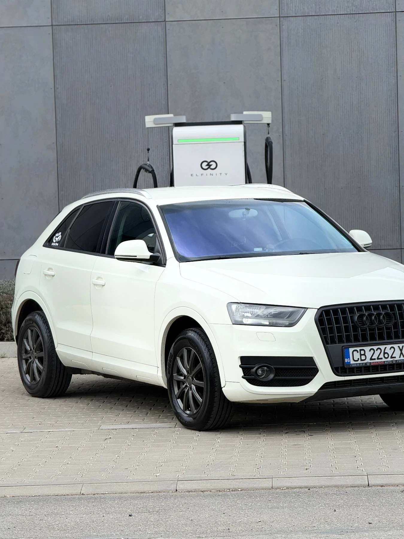 Audi Q3, снимка 3 - Автомобили и джипове - 53926738