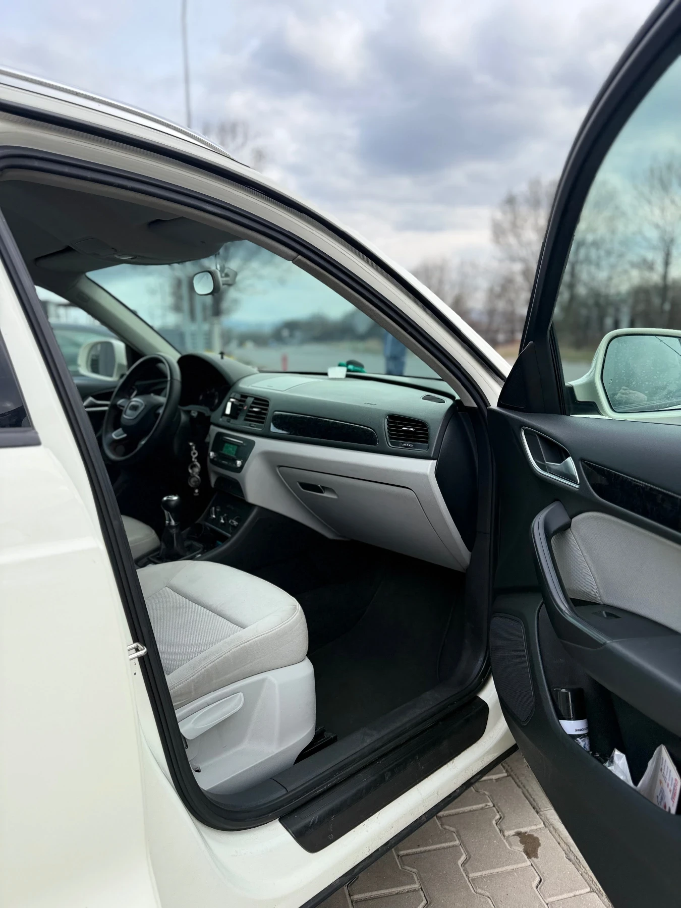 Audi Q3, снимка 7 - Автомобили и джипове - 53926738