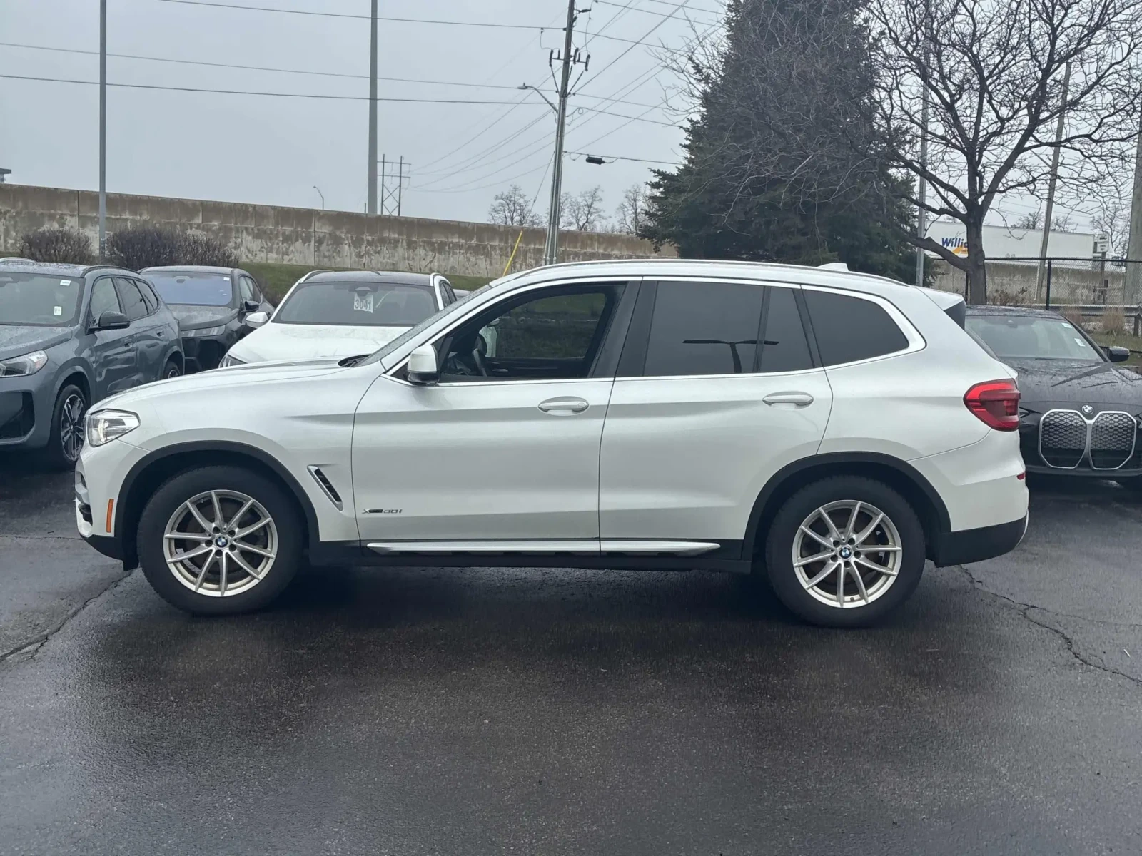 BMW X3 XDRIVE* 30i* ДИГИТАЛНО* ТАБЛО* ПОДГРЕВ* ОБДУХВАНЕ*, снимка 3 - Автомобили и джипове - 54091159