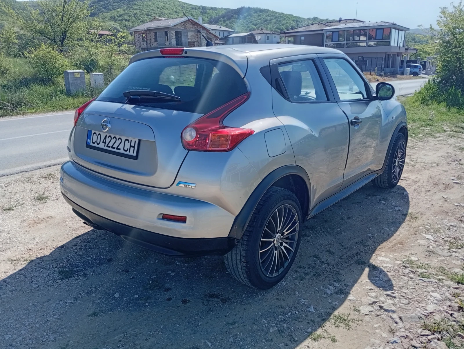 Nissan Juke, снимка 6 - Автомобили и джипове - 54333225