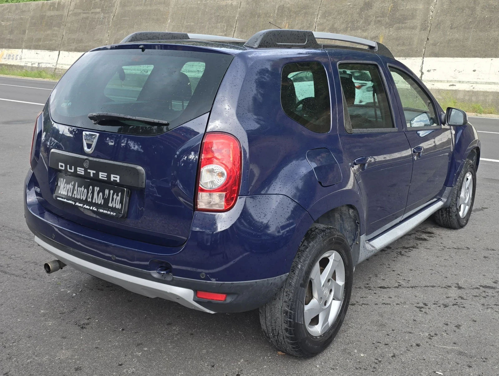 Dacia Duster 1.6 i LPG, снимка 9 - Автомобили и джипове - 55102496