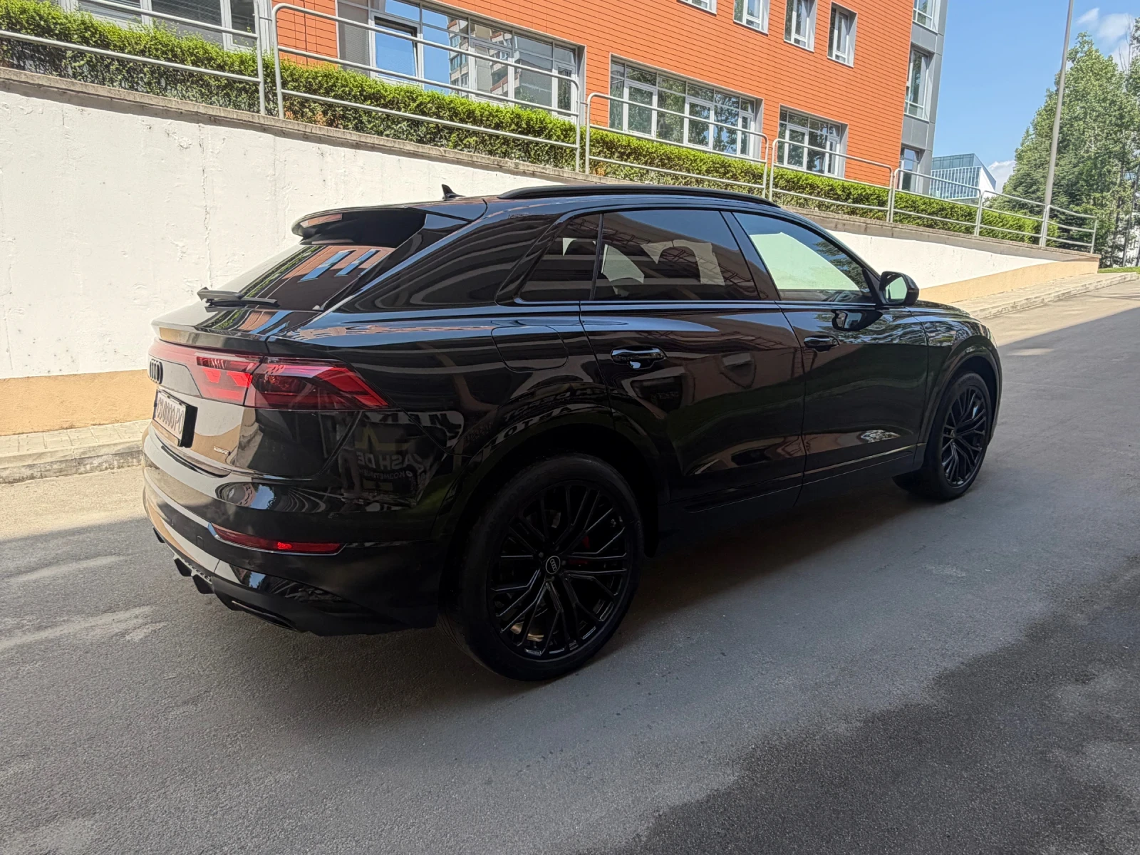 Audi Q8 3.0 TDI нова - готов лизинг !, снимка 5 - Автомобили и джипове - 55321781