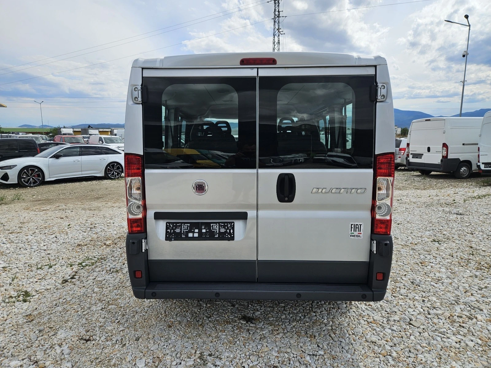 Fiat Ducato 9 местен - изображение 4