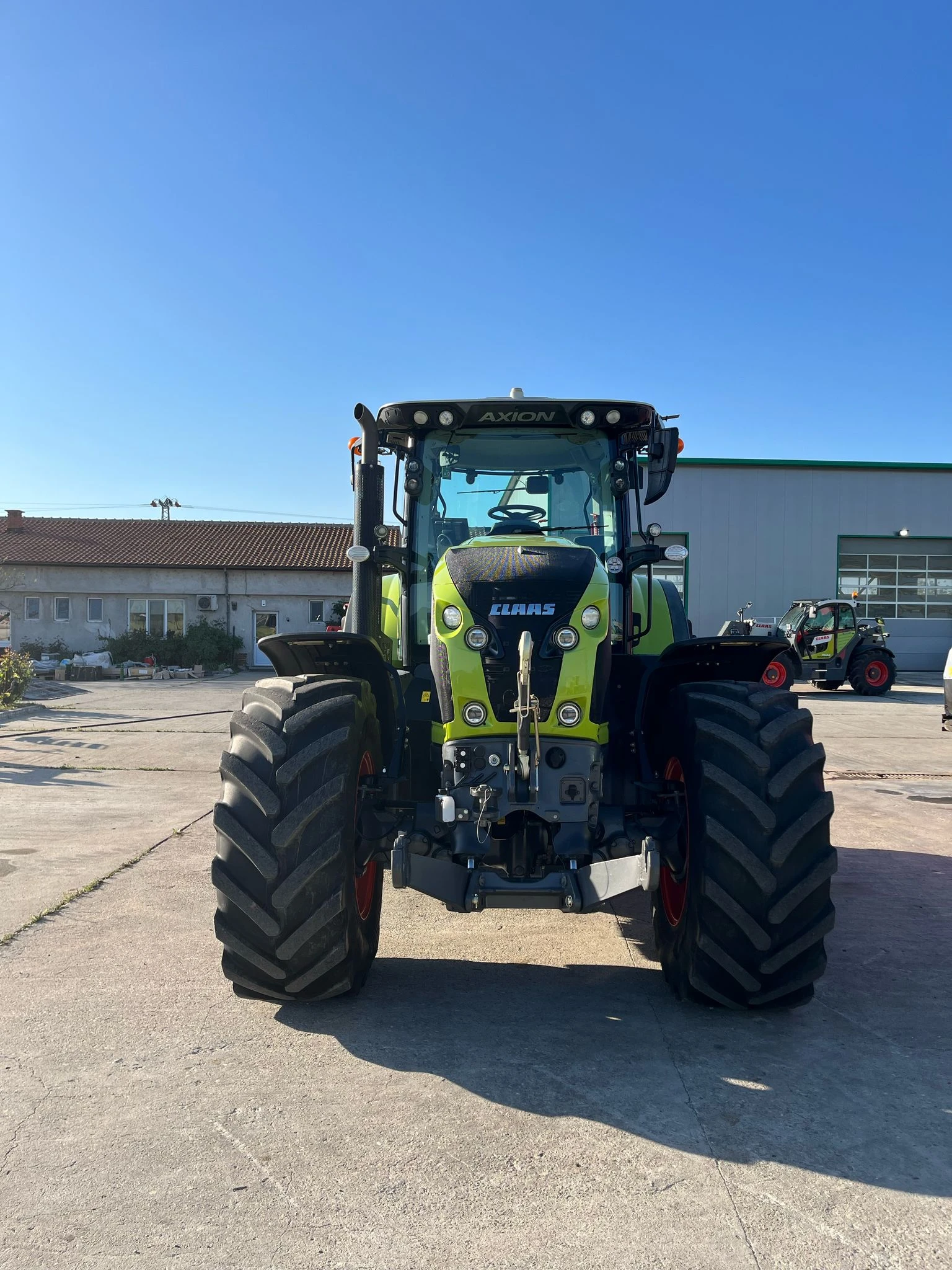 Трактор Claas Axion 850 - изображение 3