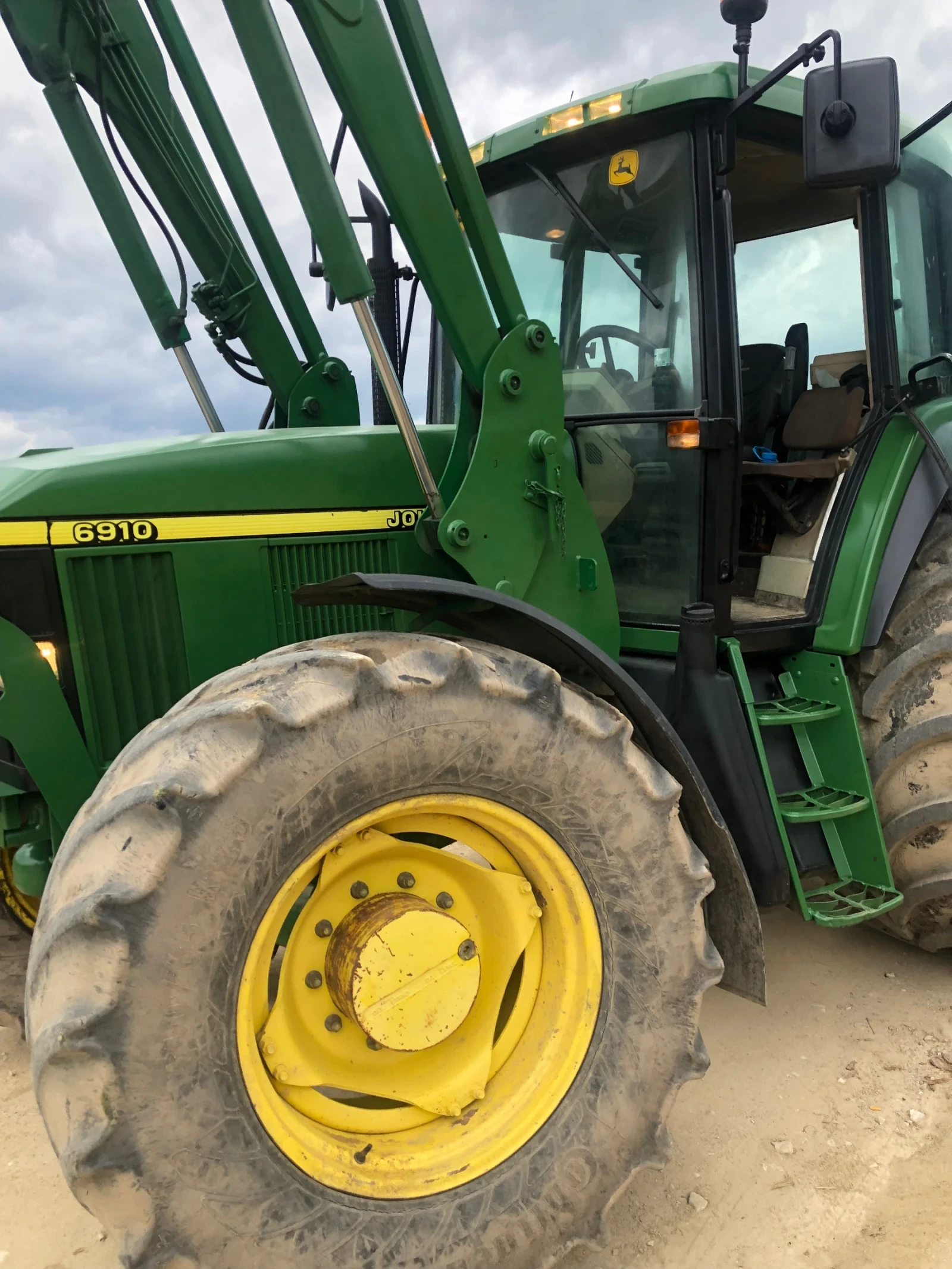  John Deere 6910 | Mobile.bg   11