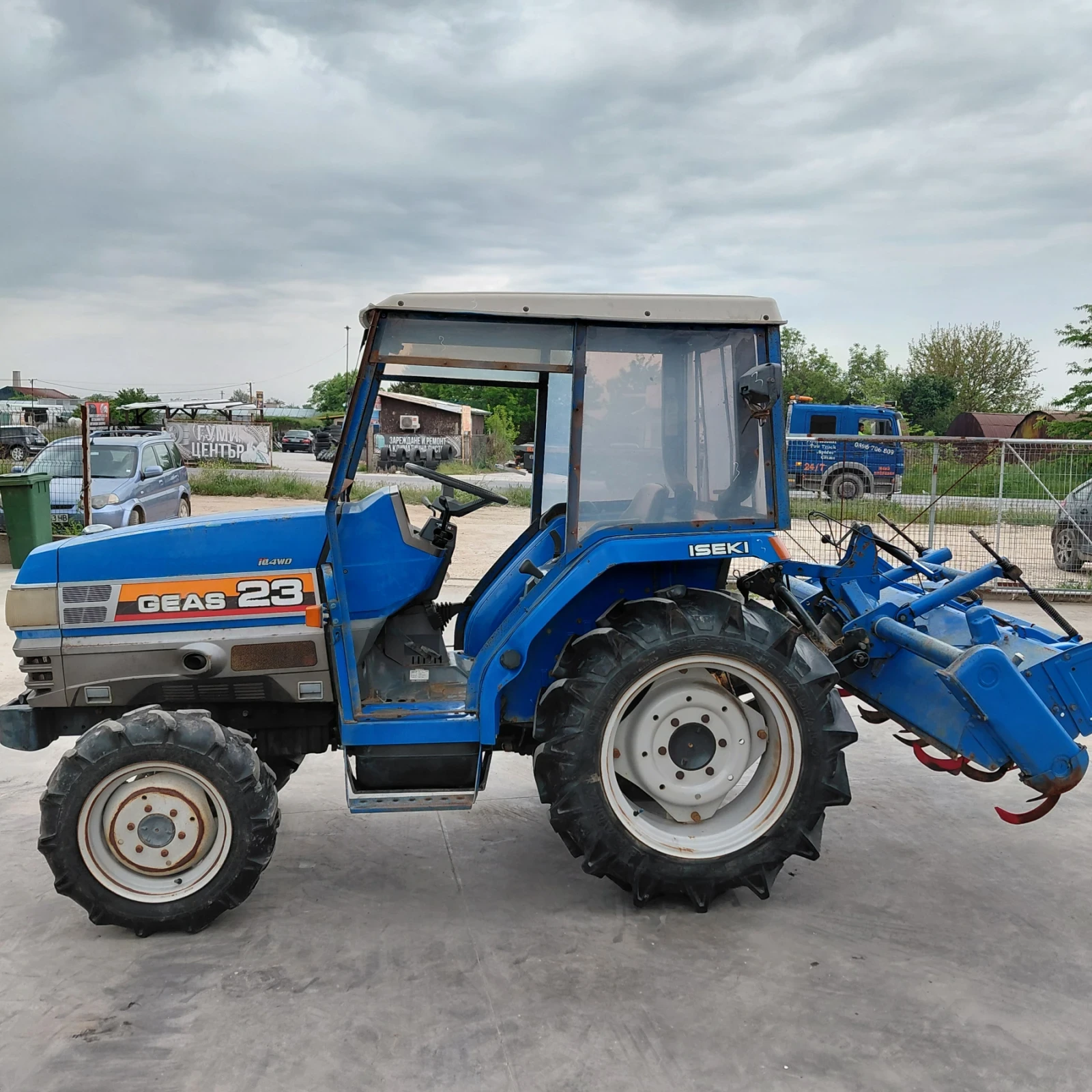 ������� ISEKI TG23F * 4�4, �� 2100��, ������������ ������� *  | Mobile.bg � ����������� 2