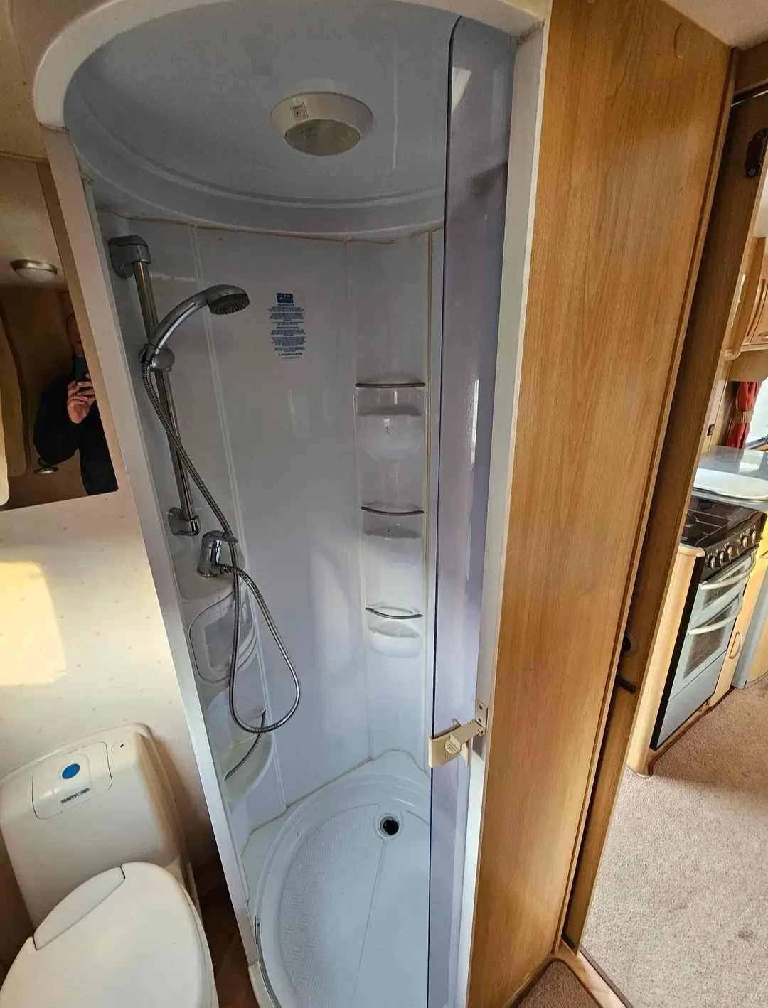 �������� Hobby Lunar Quasar Ultima 524  | Mobile.bg � ����������� 7