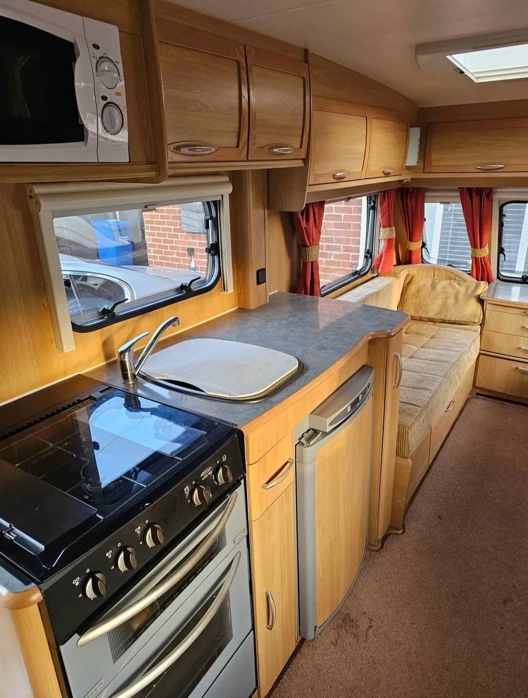 �������� Hobby Lunar Quasar Ultima 524  | Mobile.bg � ����������� 5