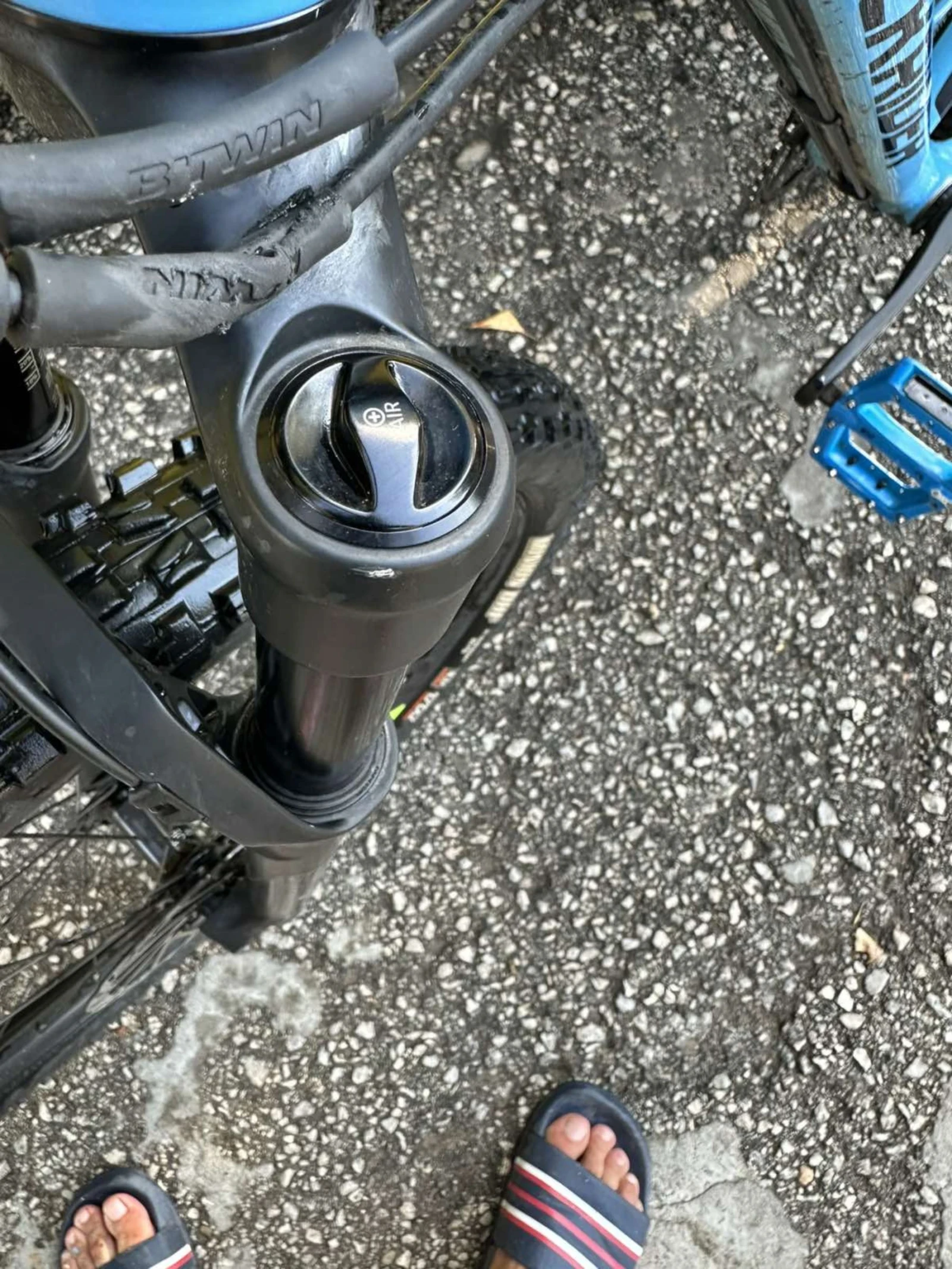  Rockrider  | Mobile.bg   7