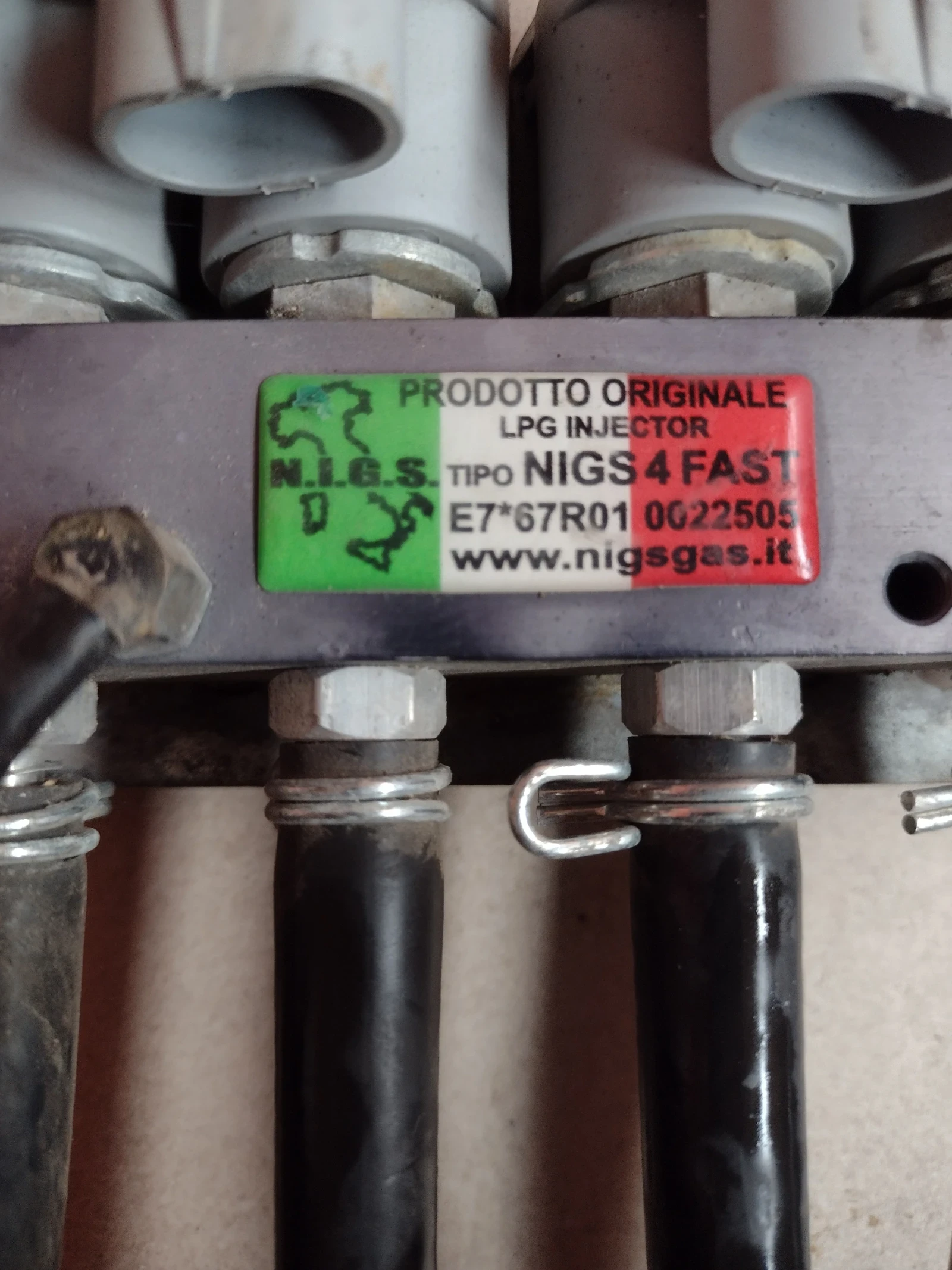 E7 67R01 0022505  LPG инжекторни дюзи NIGS 4 FAST | Mobile.bg — изображение 1